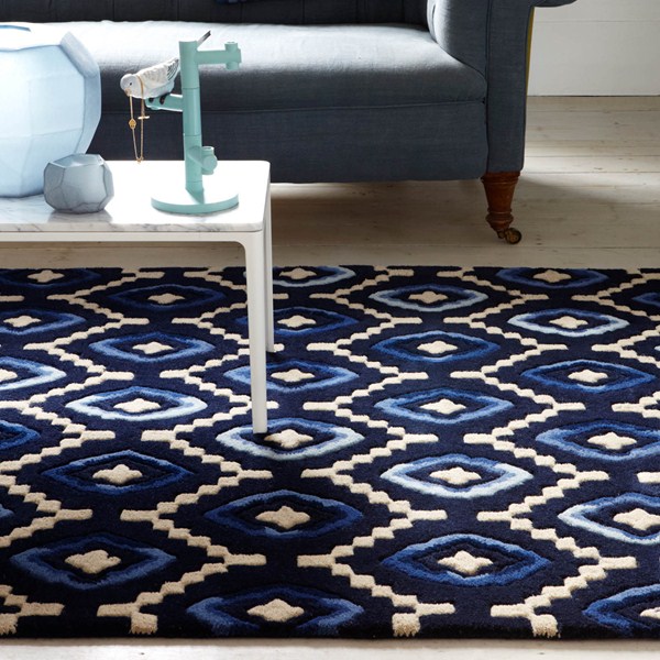 Origins rug in dark blue and white spring colours 2016