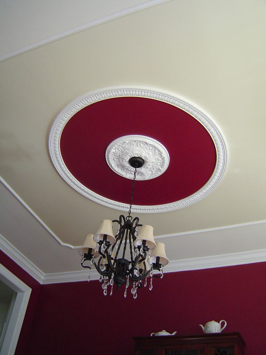 rich red faux tray ceiling medallion