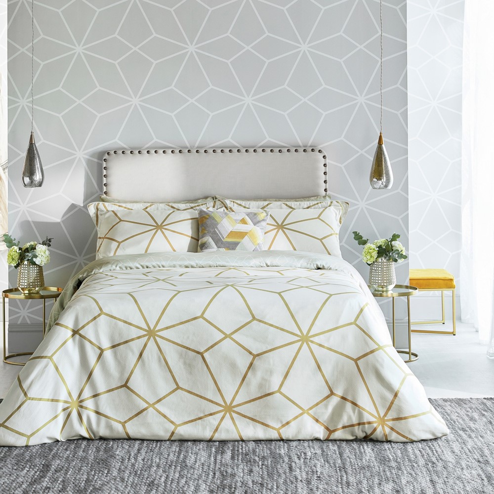 Geometric Patterns Bedding in a large plain bedroom